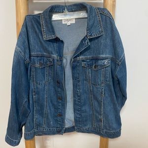 Carly Jean Los Angeles Hunter Jean Jacket in Medium Wash Size S